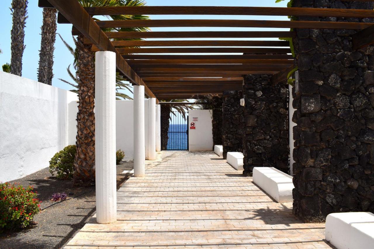 Sunny Bungalow In Front Of The Sea 3 Bedrooms Costa Teguise Kültér fotó